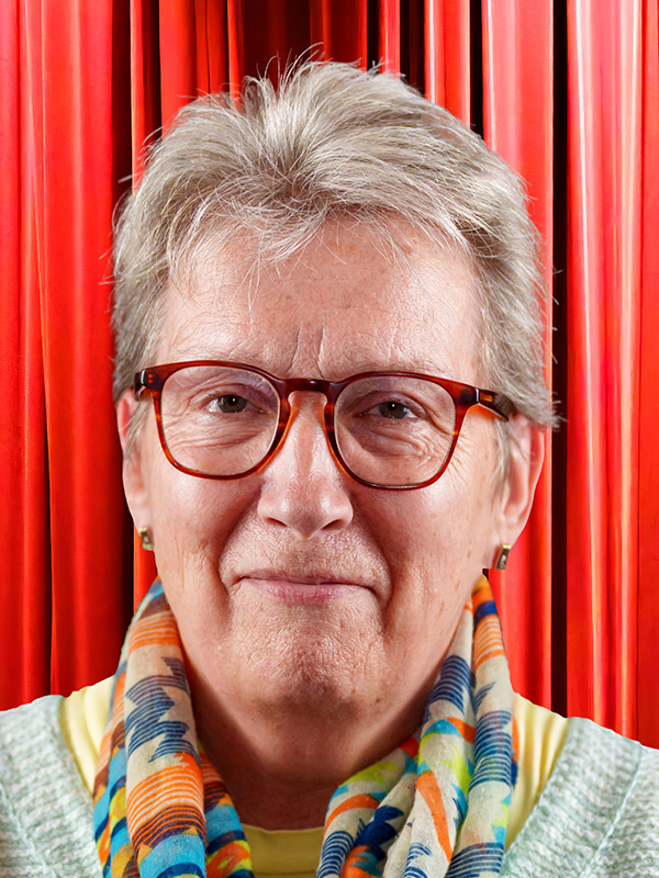 luus van esch, secretaris